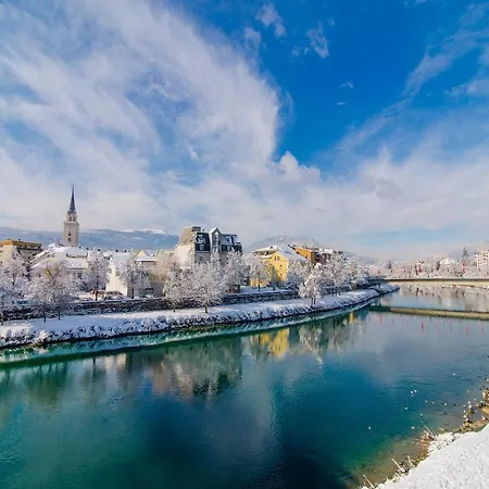Seecamping Berghof - Mobilheime * Landskron