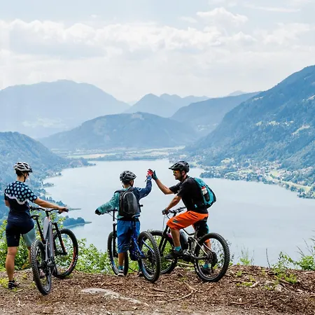 Seecamping Berghof - Mobilheime Campingplatz Landskron